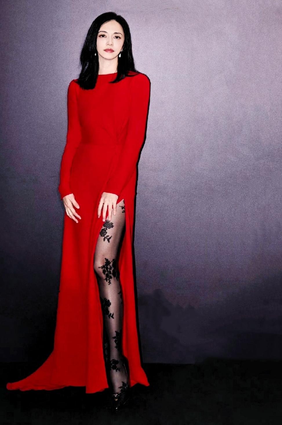 @姚晨 ～T风格论坛[比心]