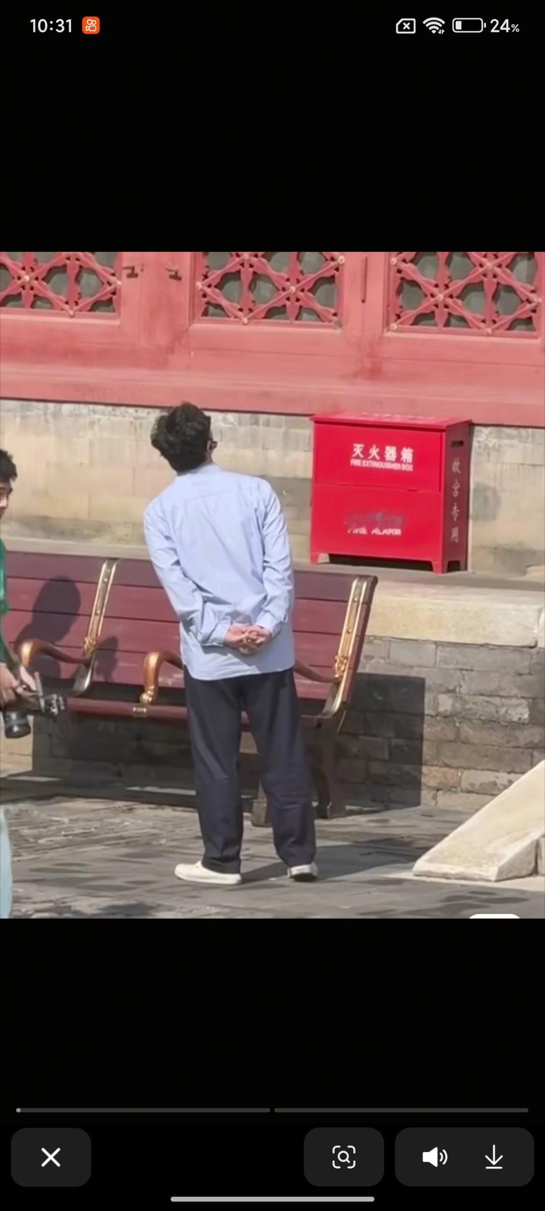 故宫偶遇陈奕迅，我的 gai 溜子老爱豆 巡演到哪溜到哪[偷乐] ​​​