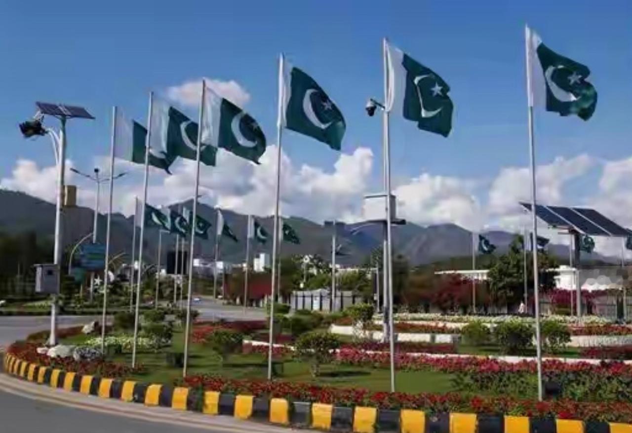 终于还是谈上了，伊朗代表团抵达巴基斯坦首都伊斯兰堡！

谈判将于今天正式开始，到