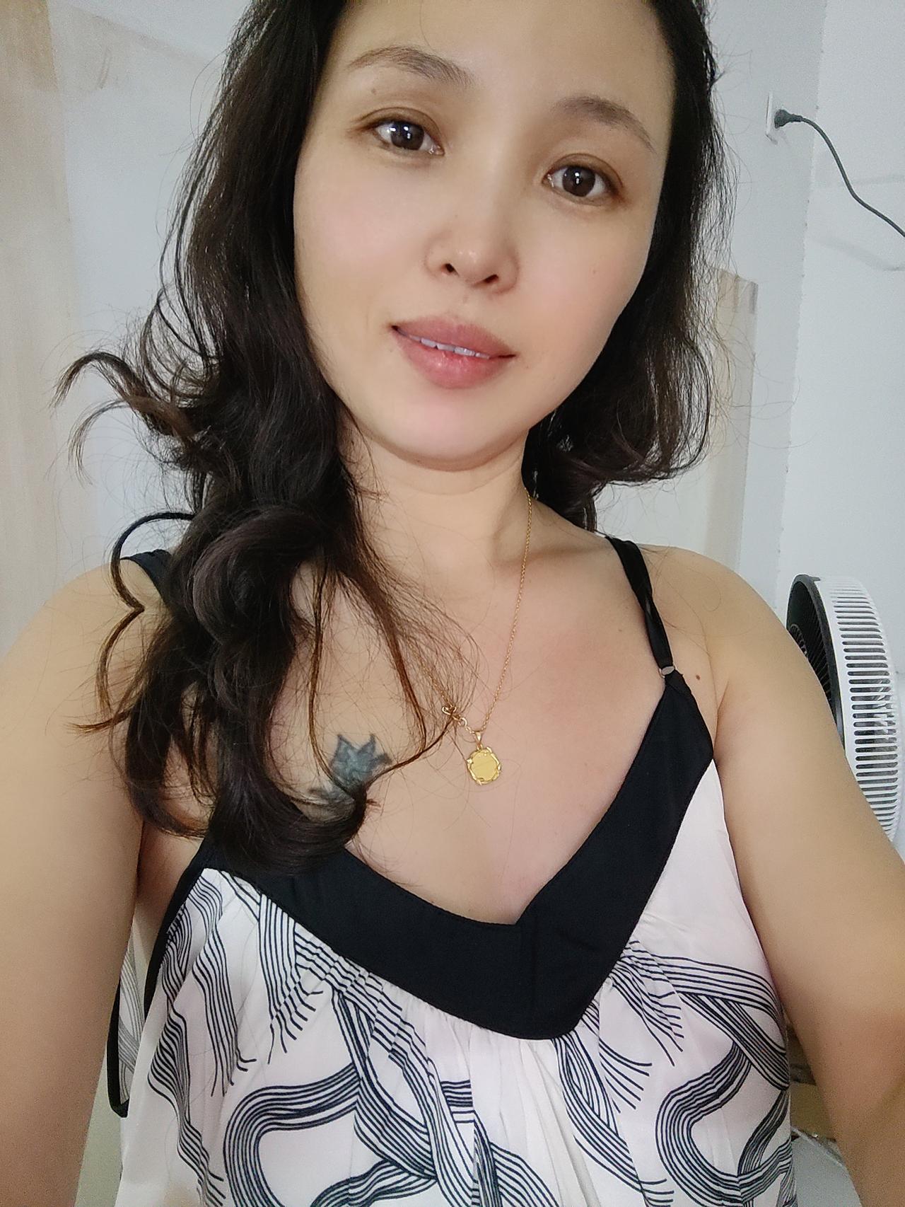 为啥一上白班他就要往外跑，今晚有一个人自嗨，我想我会慢慢习惯的