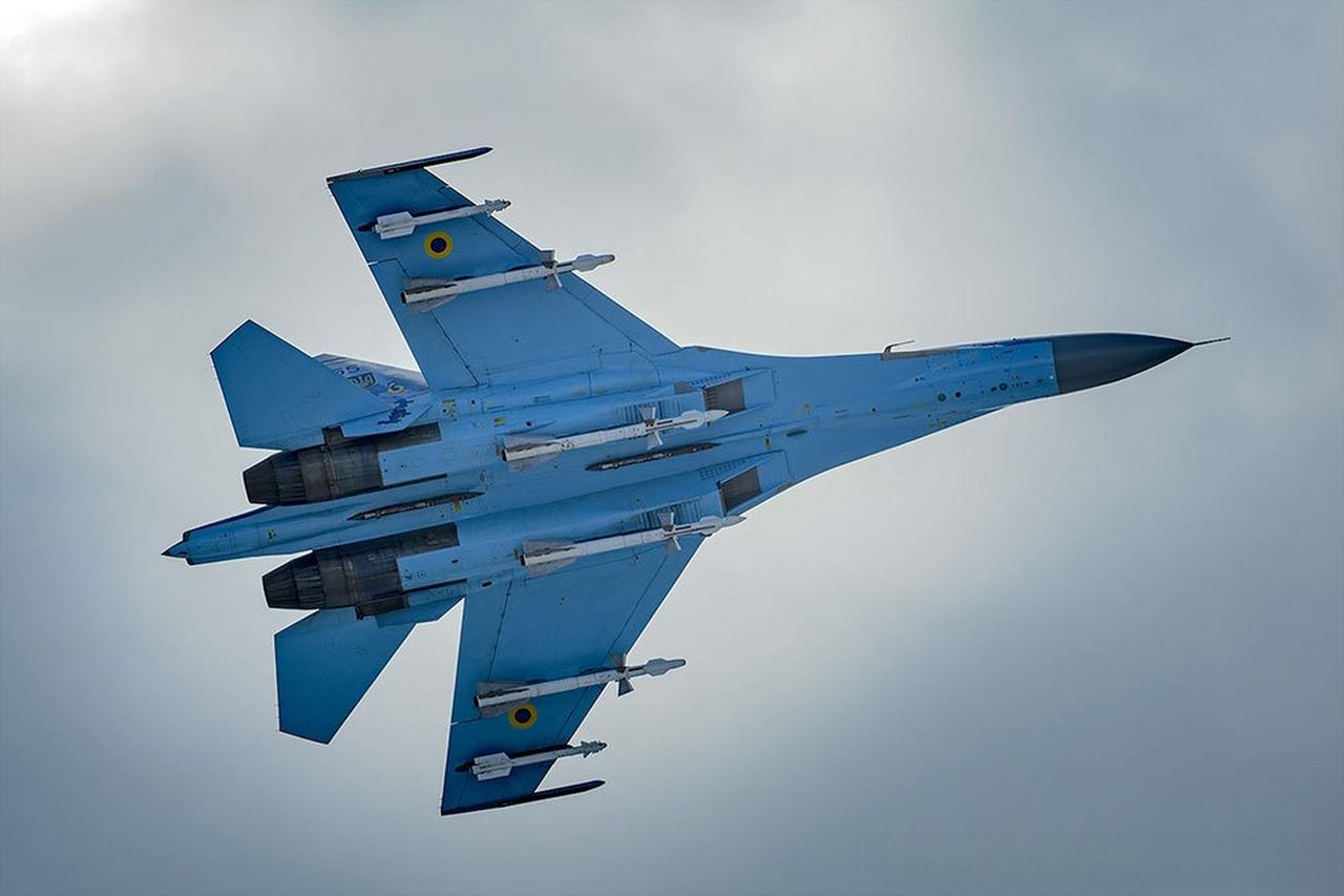 空军基地连连遭袭，无人机干掉2架苏-27，俄罗斯“无人”防守了？

俄罗斯战机飞