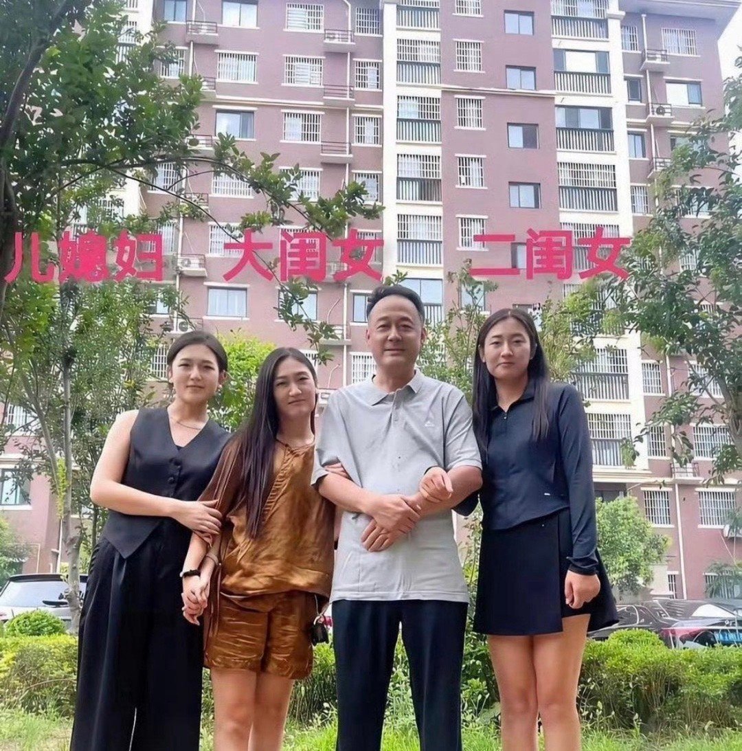 在绝对的美貌面前，脸的大小根本不值一提 