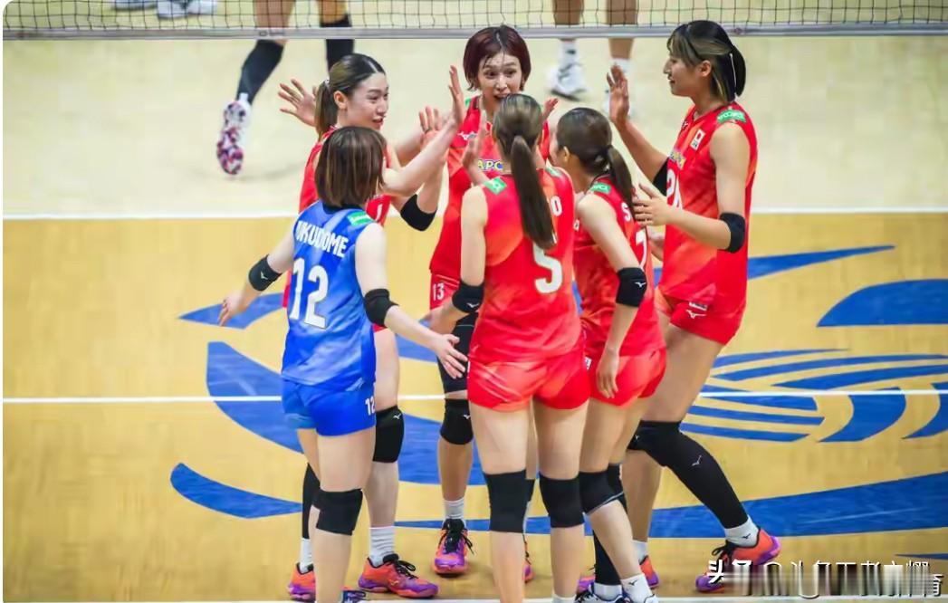 日泰八强赛取胜，半决赛相遇，胜者对阵中国女排。
2026亚洲女排锦标赛八进四今天
