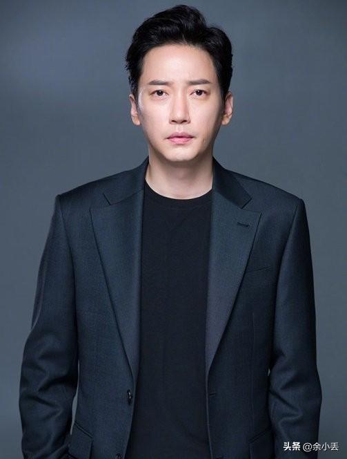 45岁演员李尚宝离世，消息迟了两天，他的孤独，看哭了无数人
 
45岁的李尚宝走