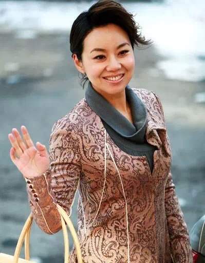 55岁闫妮常住西安，找对象比女儿还急
