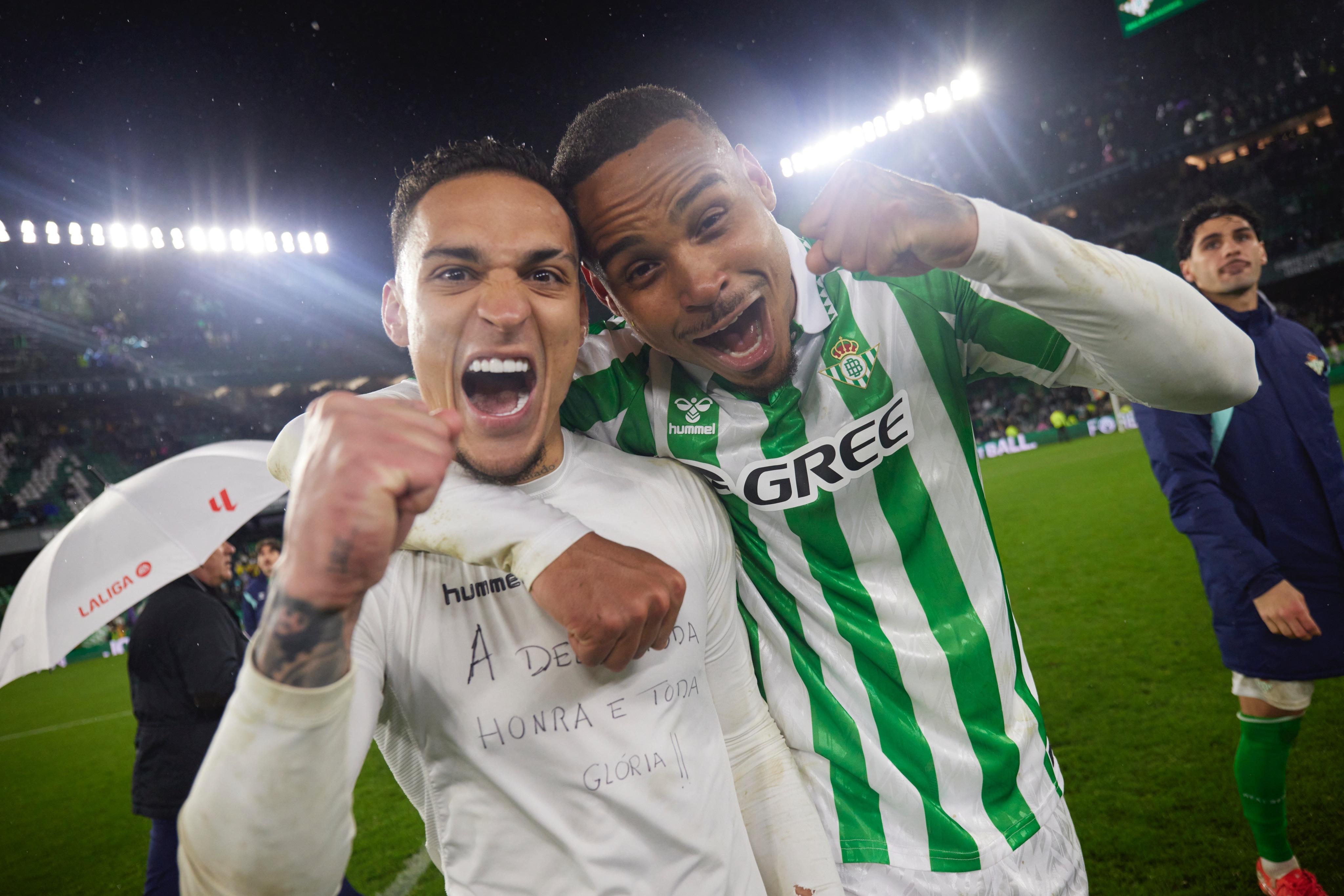 安东尼最近在皇家贝蒂斯的表现简直炸裂！但你们发现没，背后最大赢家其实是格力啊，据