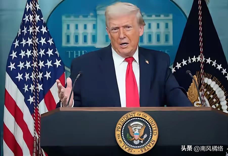 金毛的麻烦来了:波斯圣火令，追杀的不只是一个人。

金毛的大麻烦，终于来了，随着