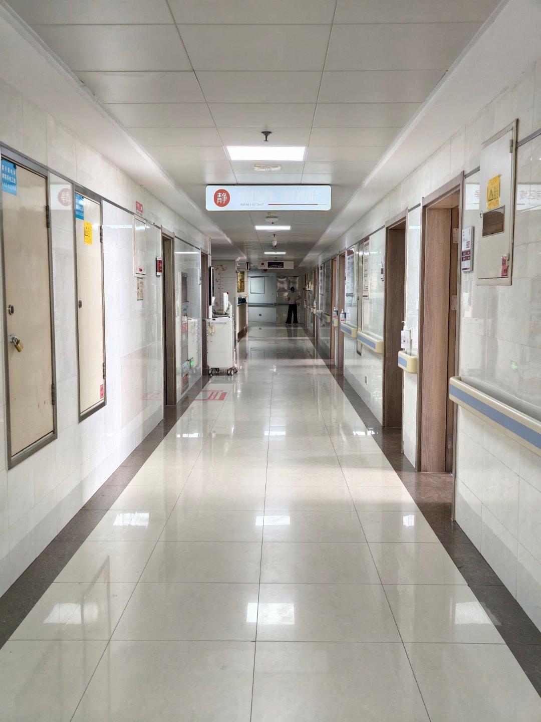 高速5车追尾2死3伤只要安全的返程比什么都强[心] ​​​