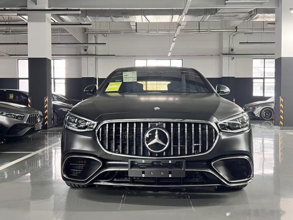 奔驰 AMG S63L E-performance，哑光石墨灰/黑内，现车，选配