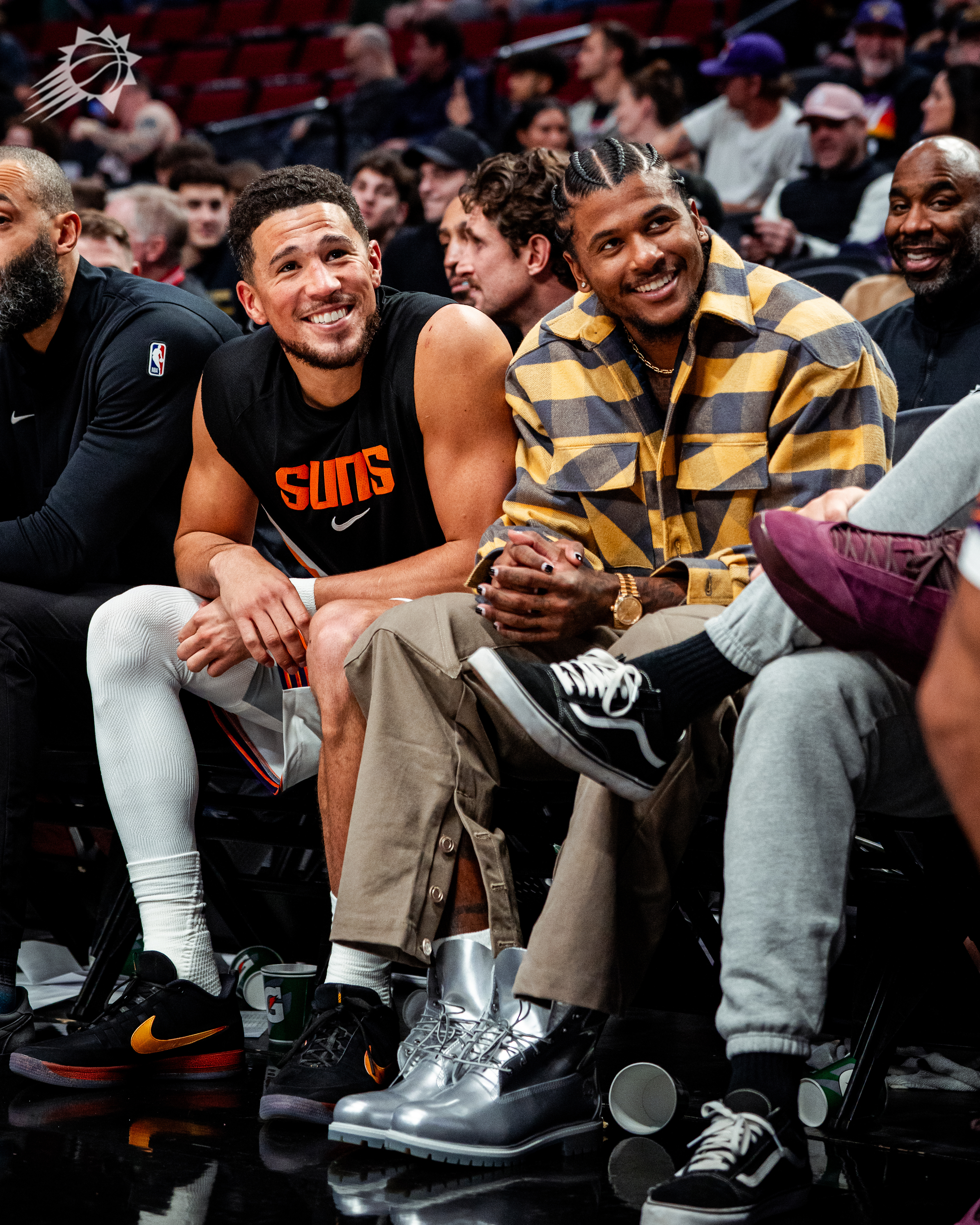 三节打卡，早早下班 😄一个字: ____ ！  