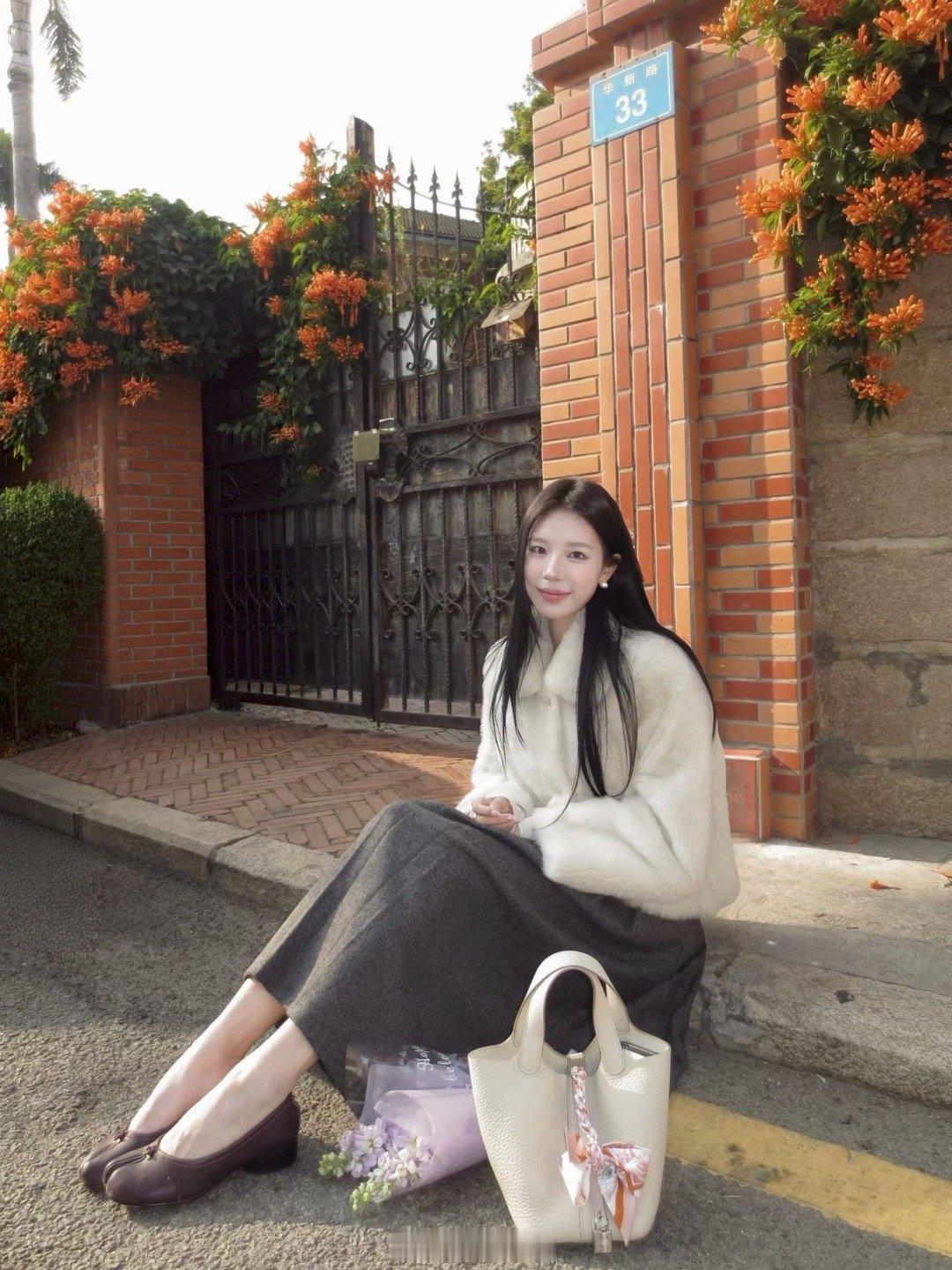 哇、我觉得衣服对我来说就真的是我的日记本来的。我可以很清楚的记得我穿着这套衣服当