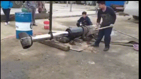 大厂冻，小厂烧，路边作坊全靠敲