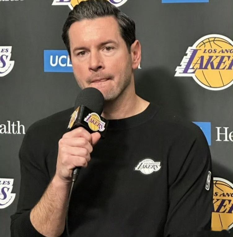 湖人马刺伤病名单来了！斯玛特原来是这么用的啊！好你个雷迪克！根据湖人官方最新消息