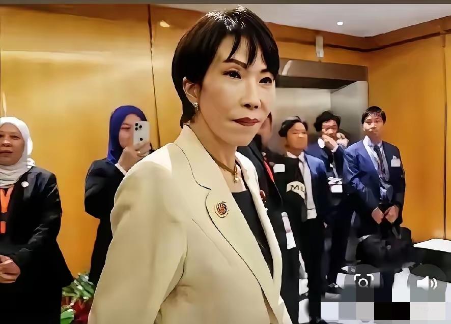 日方拒不还文物？不如先盘活这张中华王炸，别再捧着金饭碗要饭
​​看日方执意拒不归