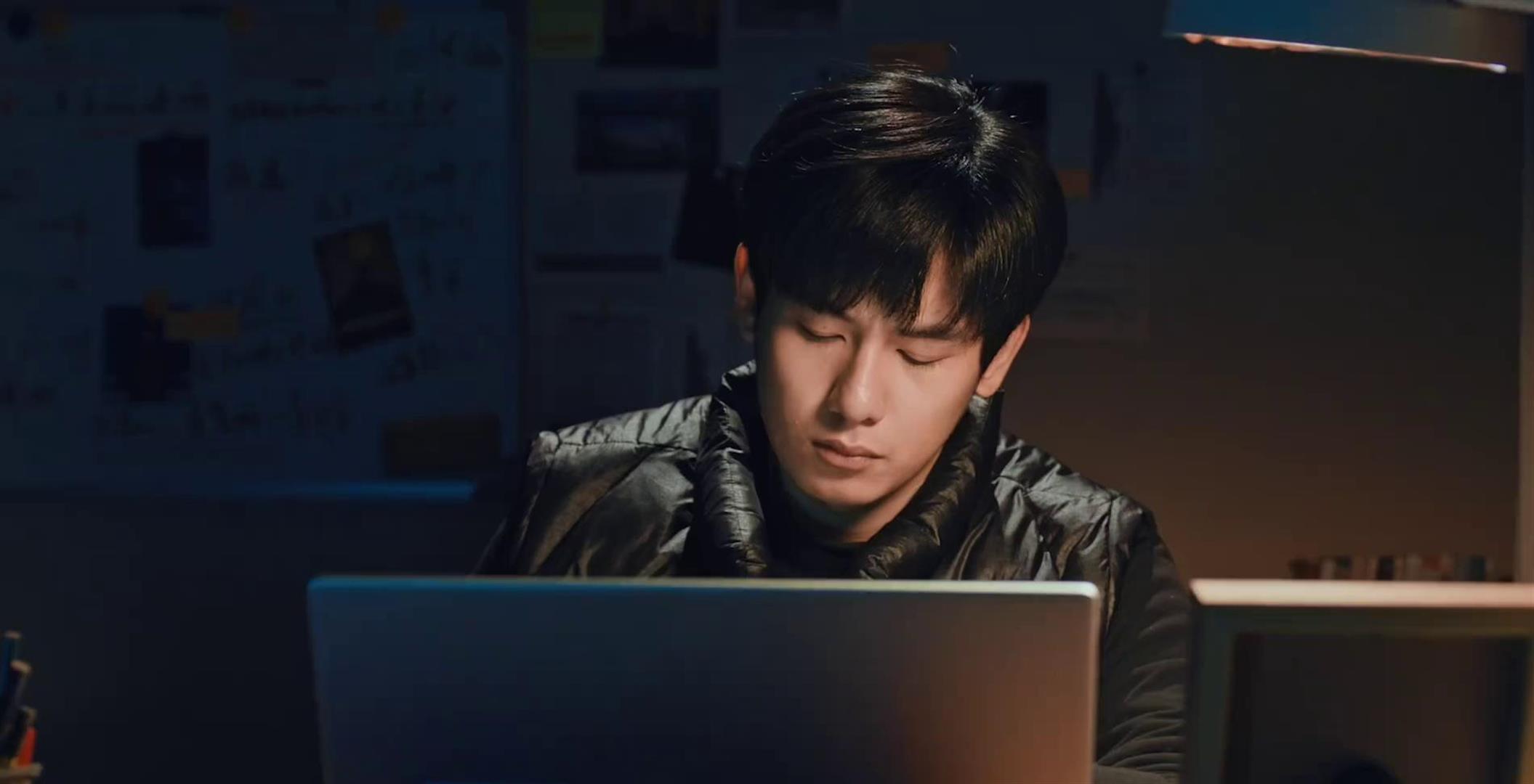 刘诗诗转型之作《醉梦》定档成谜，千禧年悬案是否炸翻暑期档。 
