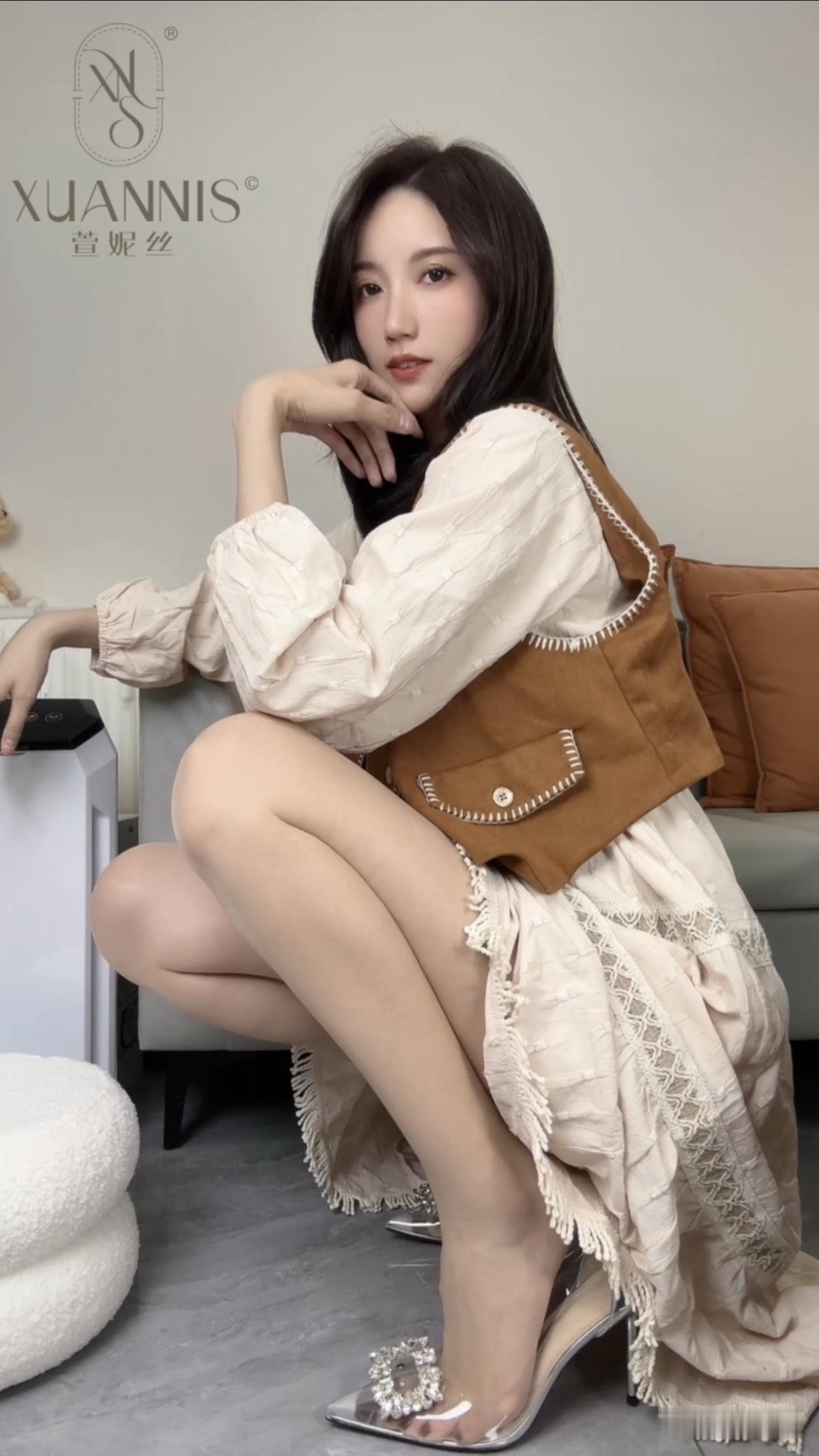 羽系列蜜色@林以萱.  萱妮丝羽系列 萱妮丝