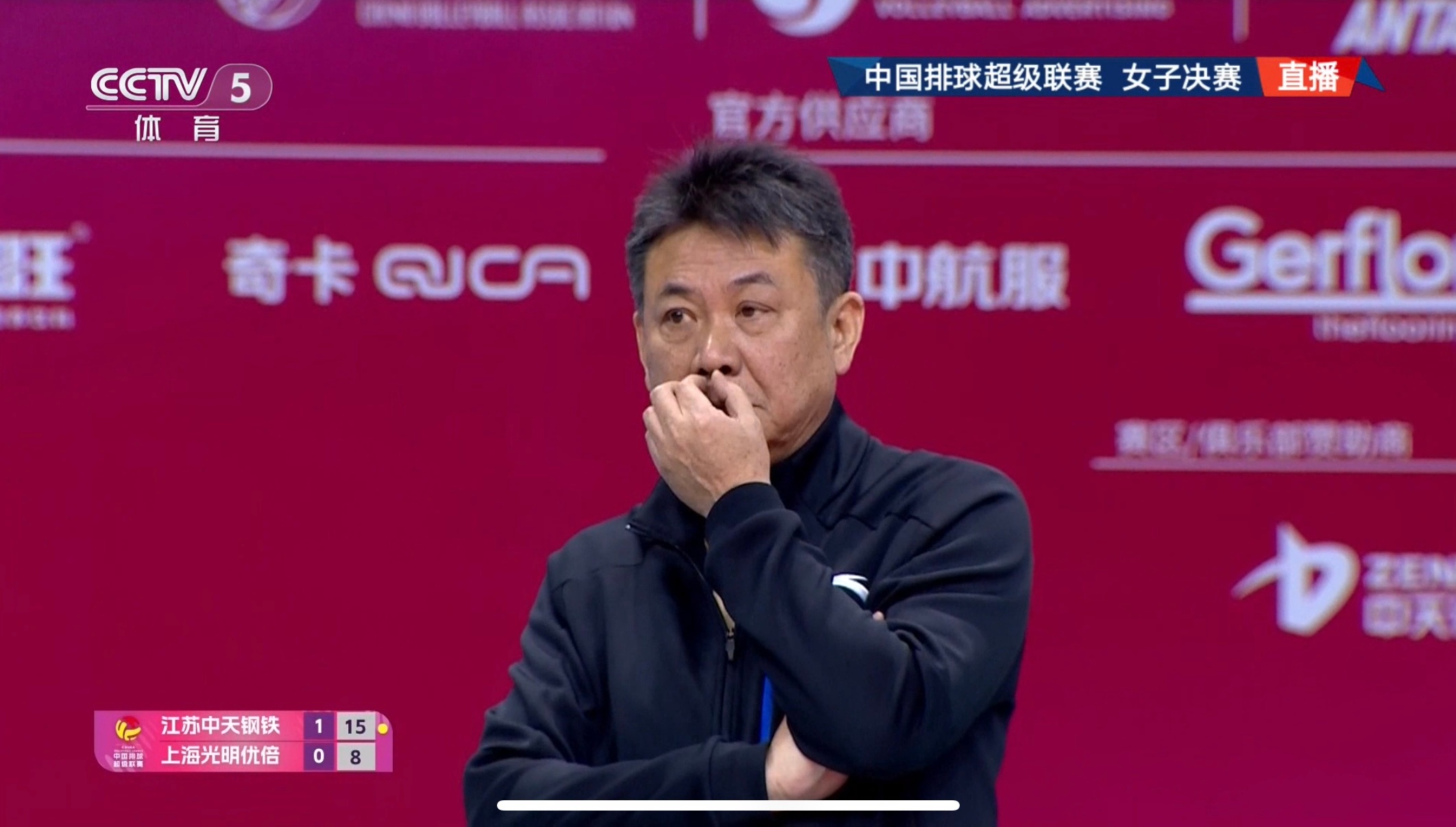 【赛后点评】一句话点评本场比赛，你认为上海女排输在哪里？江苏女排赢在哪里？下一场