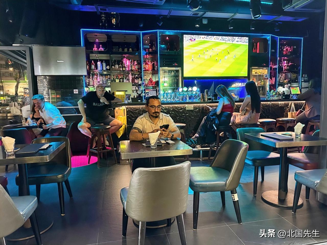 别傻了，纵欲从来不止是好色喝酒！很多人以为纵欲就是乱搞、酗酒，难道真的只是这些吗