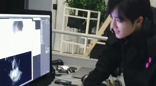 当初一起上班的时候怎么就没有追呢？ 