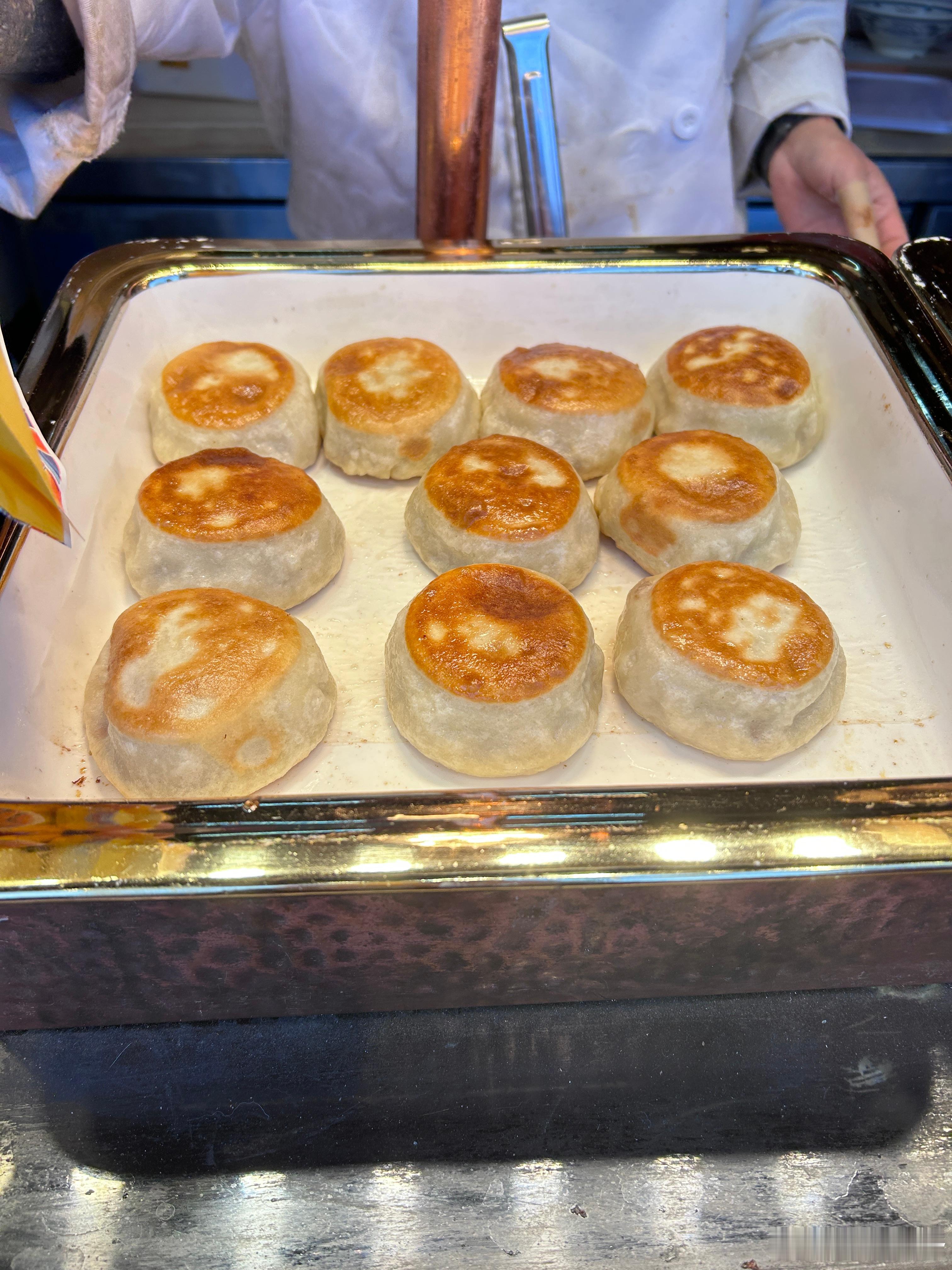 春运返程指南下午返程了，北京烤鸭吃了，紫光园奶皮子酸奶吃了，门钉肉饼吃了，铜锅涮