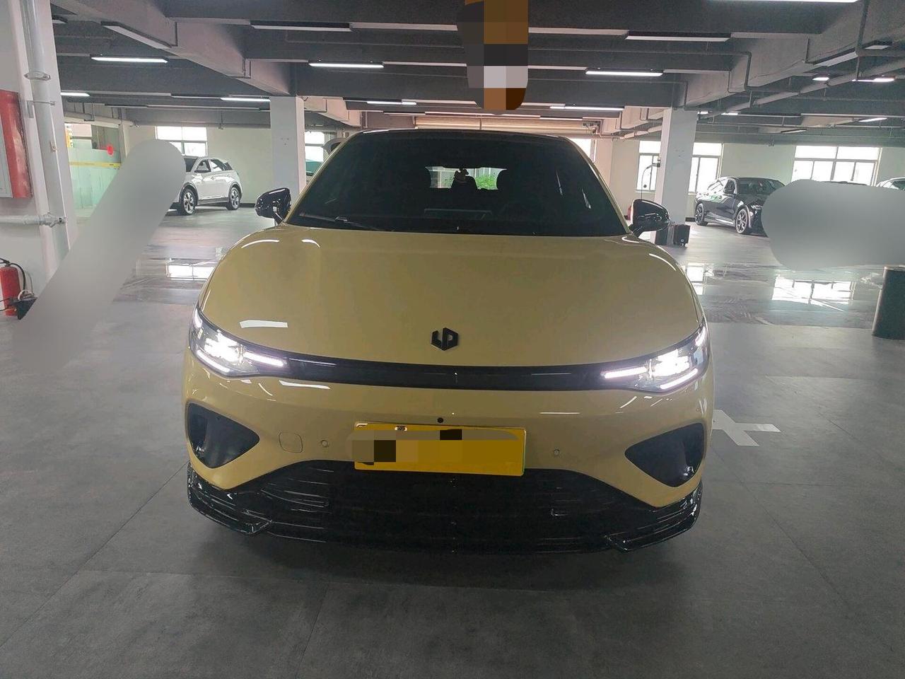 刚上市的新款车，才开一千公里就卖掉！
前两天验了一台零跑Lafa5，2026年1