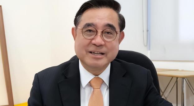 赖清德接受中国台湾省定位，派出劳动部长洪申翰，赴大陆参加亚太经合组织APEC会议