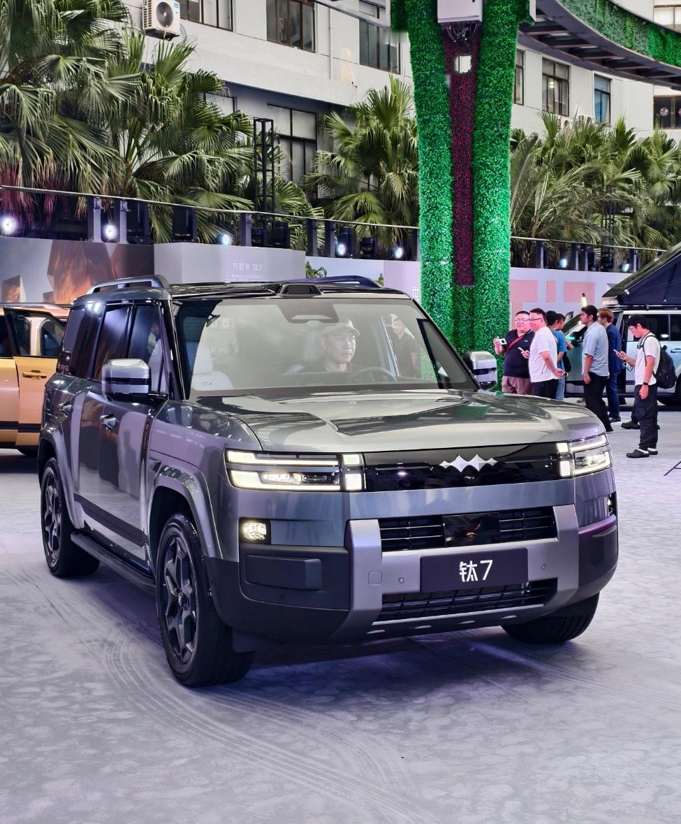 据公安部统计：

1、2025年全国机动车保有量达4.69亿辆，其中汽车3.66