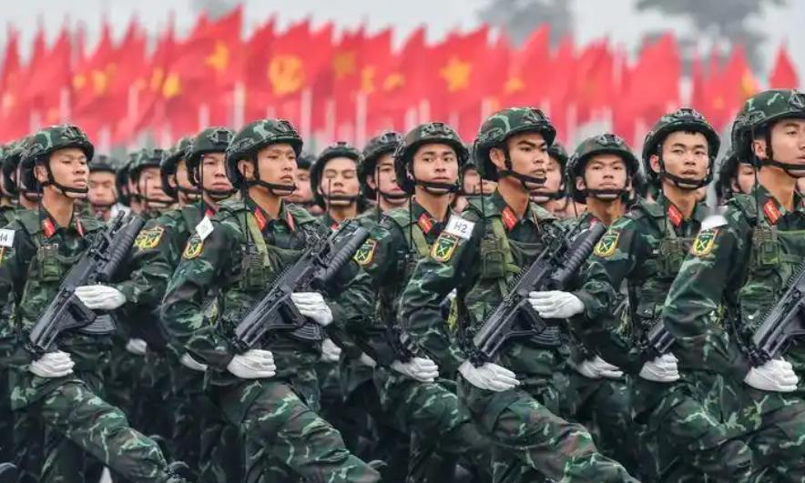 看完九三阅兵，你以为最难受的，是日本人，还是美国人？错了。昨天，被这场阅兵伤得最