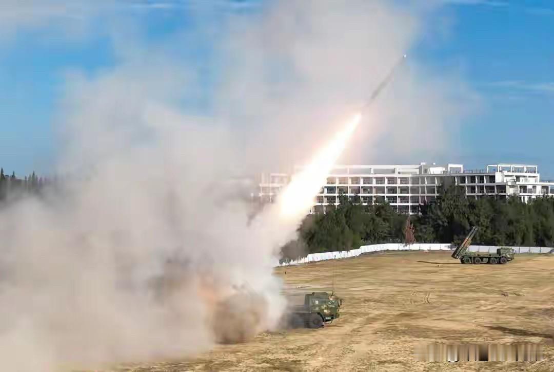 陆、海、空、火箭军、海警一块上，大家一块来围台……[赞][赞][赞][赞][给力