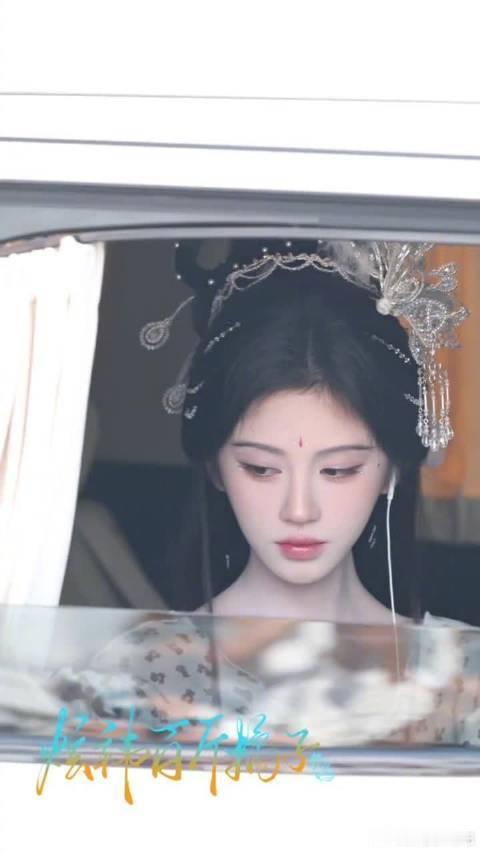 国师大人怎么还会妖术啊鞠婧祎万花世界