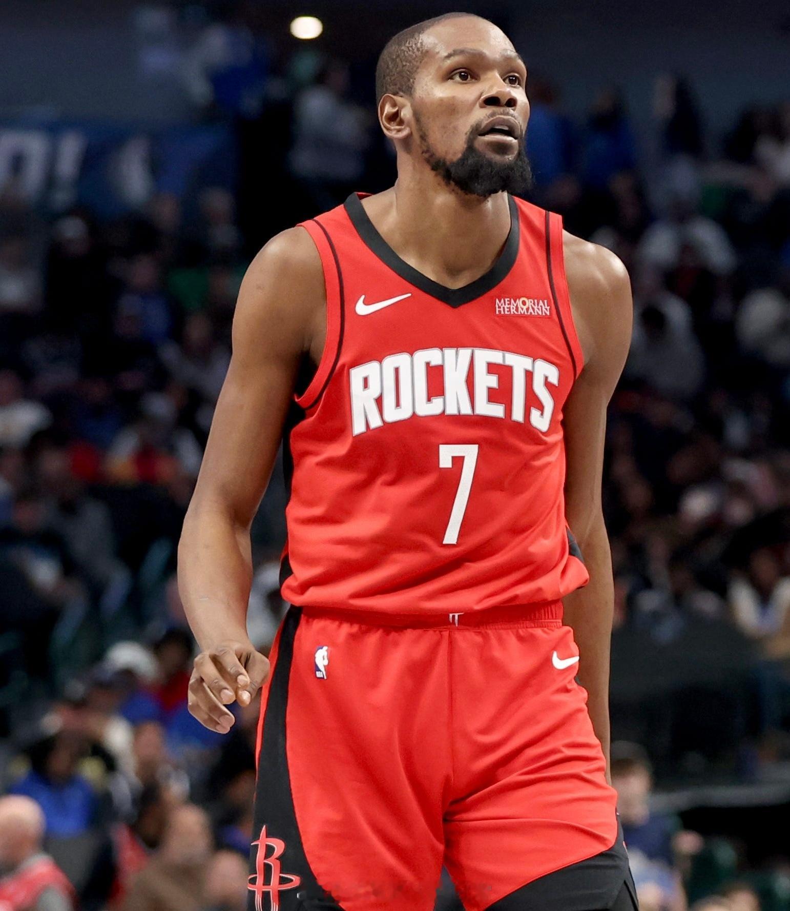 基德谈杜兰特：“我认为他就是篮球这项运动。当你怀着热爱并渴望变得伟大时，杜兰特就