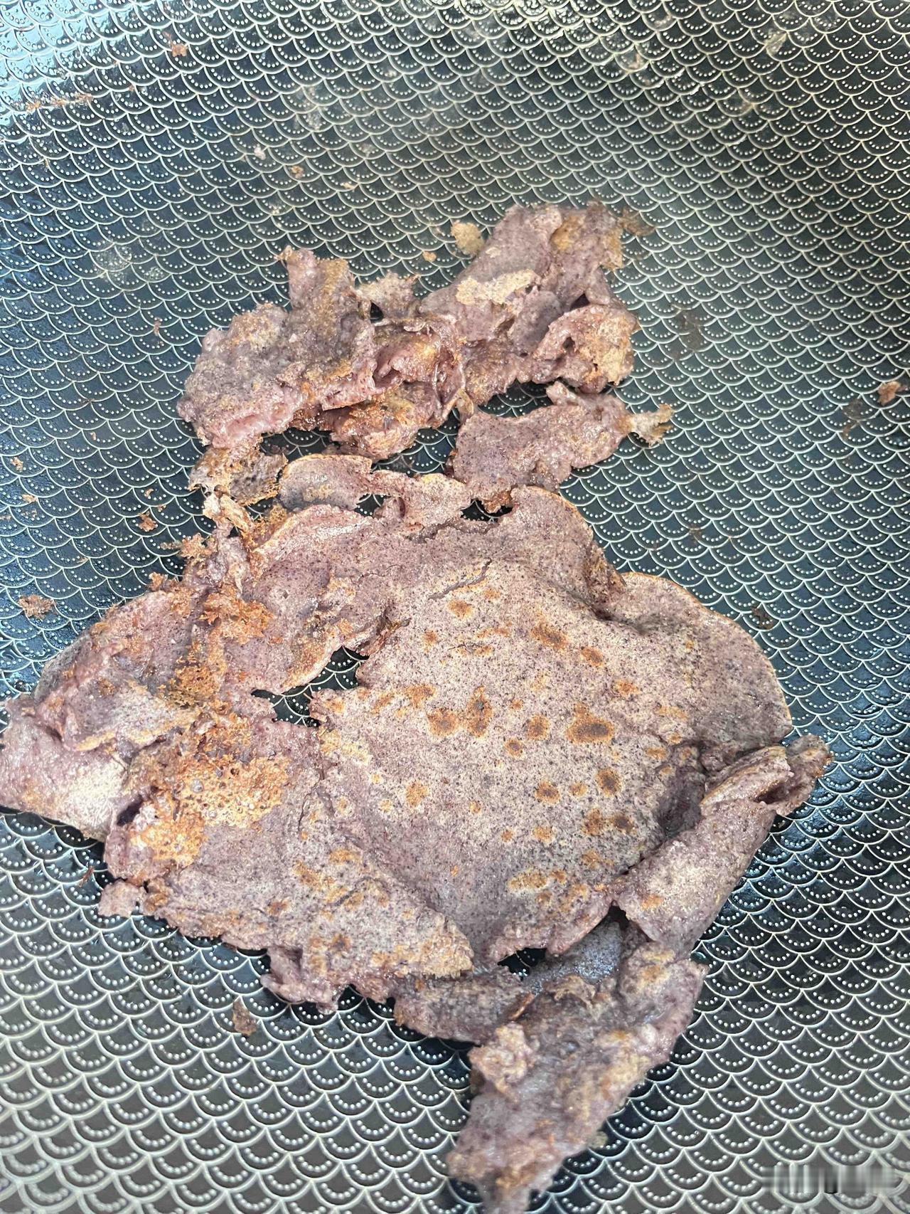 我是72年的鼠，特别喜欢做饭！

今天我去超市买水果，一个老大姐买了不少的黑米面