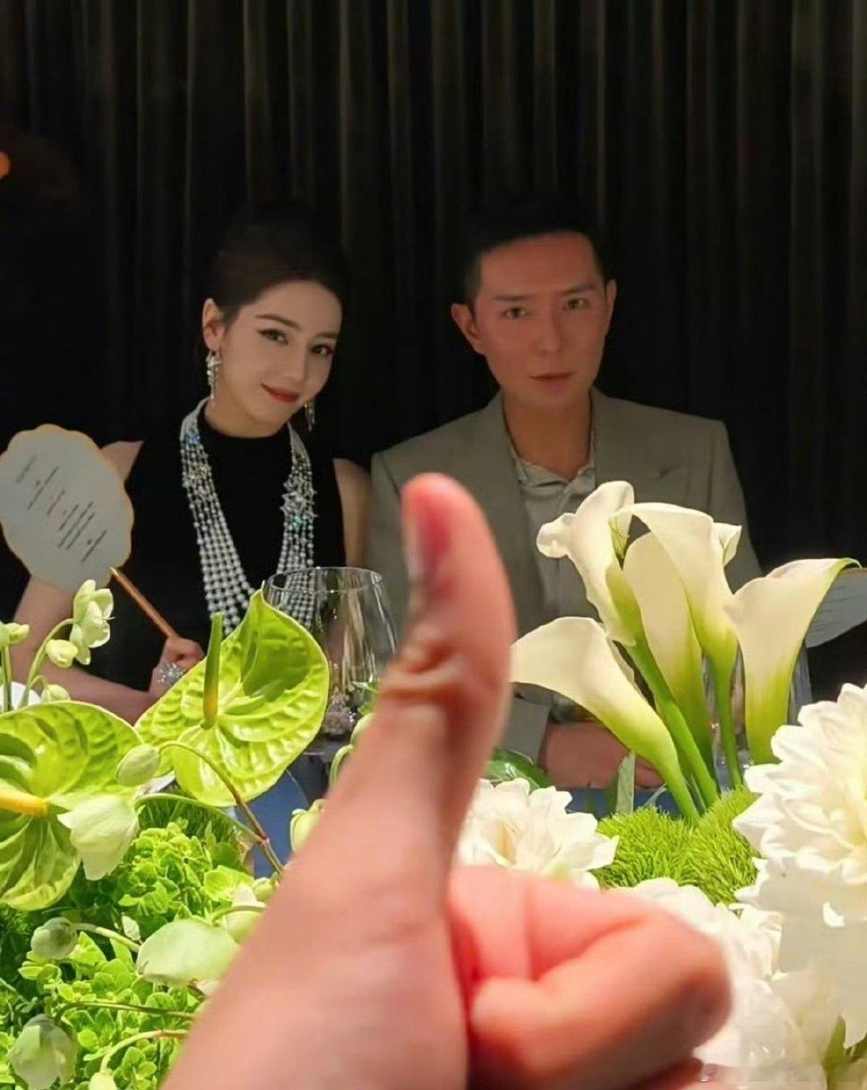 宋威龙活动现场拍了迪丽热巴，有期待二人合作的吗 