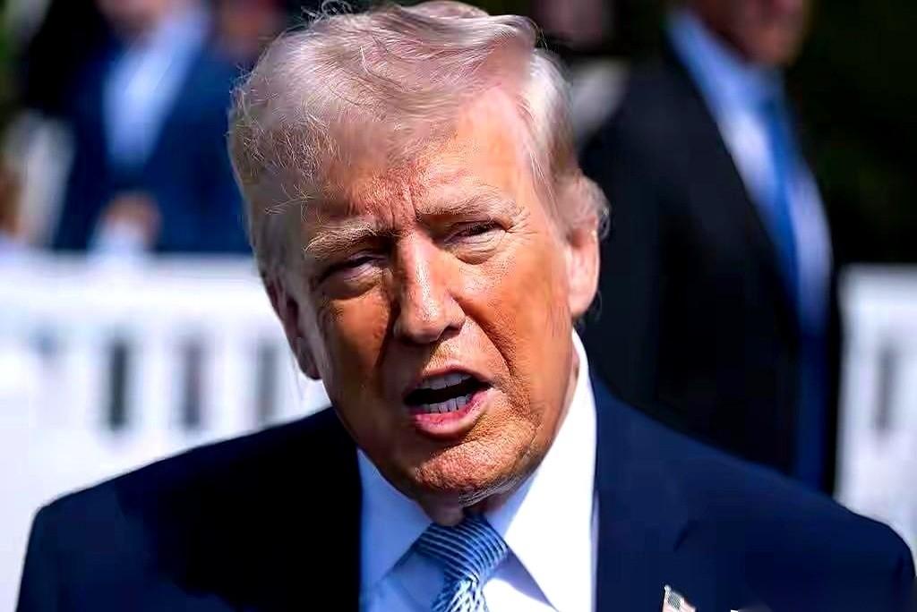 根据网传消息，特朗普在社交媒体上甩出了一句让全球能源圈炸锅的狠话：美军将全面封锁