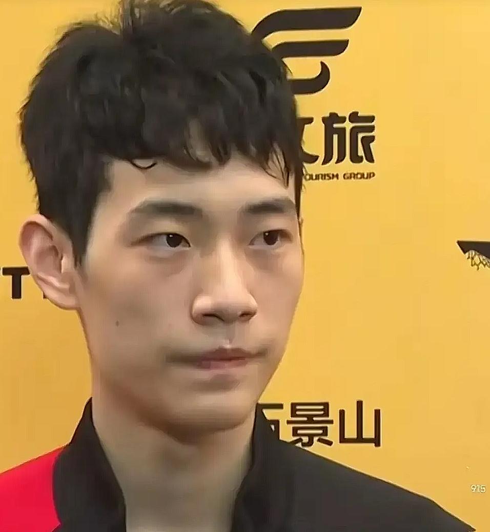昨晚不止陈俊崧，
就连王楚钦，林诗栋都睡不着了吧，
不是因为把张本智和送回家了，