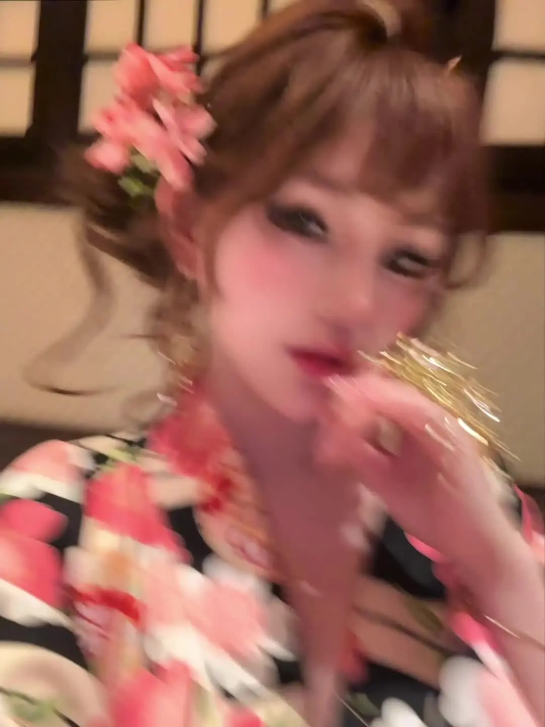 你说我的手好小 我说打你脸刚刚好