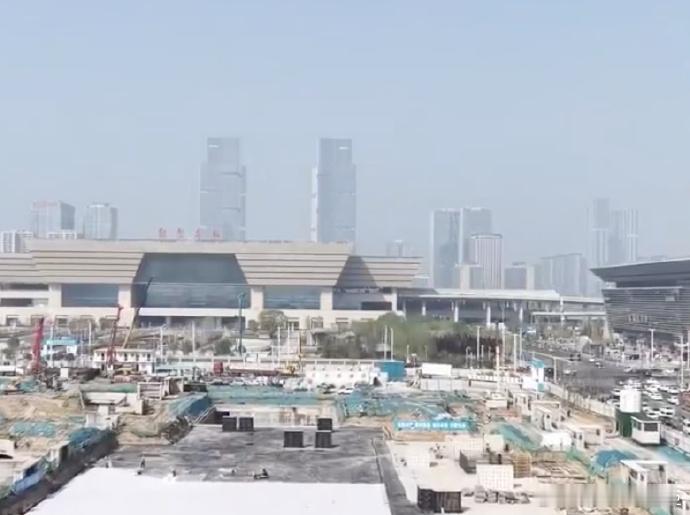 胖东来郑州店注册成立许昌市胖东来超市有限公司郑州店已经于2026年4月29日注册