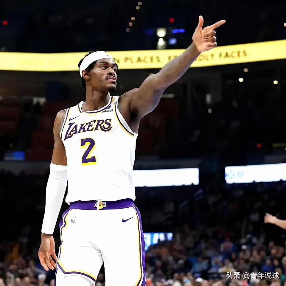 终于上彪哥了！雷迪克偏执轮换被骂上热搜！
球迷直呼不解：雷迪克这是啥操作？！
前