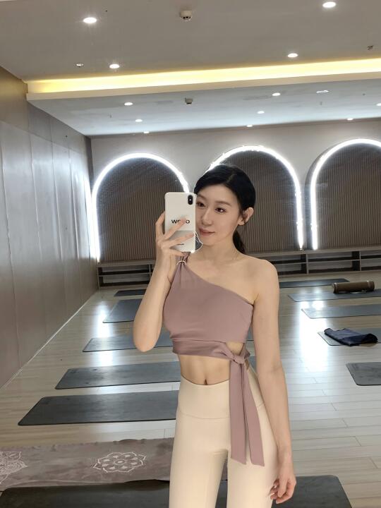 人生建议：女孩一定要多练背！！！