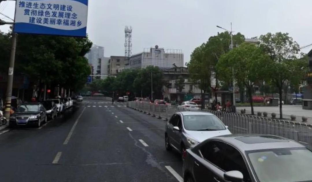 湘乡市是湖南省中部偏东的一座历史文化名城，是湖南省湘潭市代管之下的一座县级市。湘