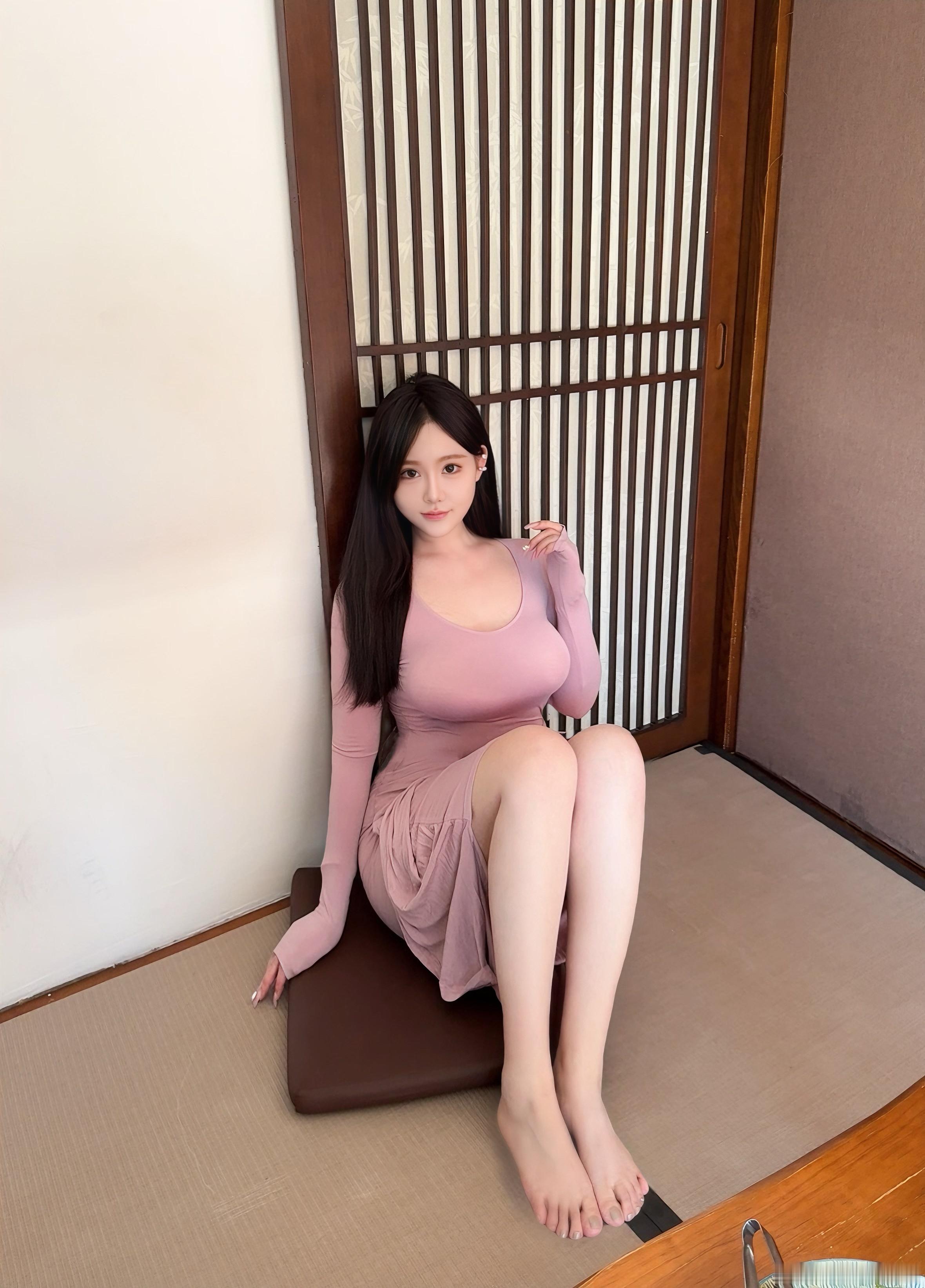 十指紧扣的那一刻 是否揉进了一段共同的命运 ​​​