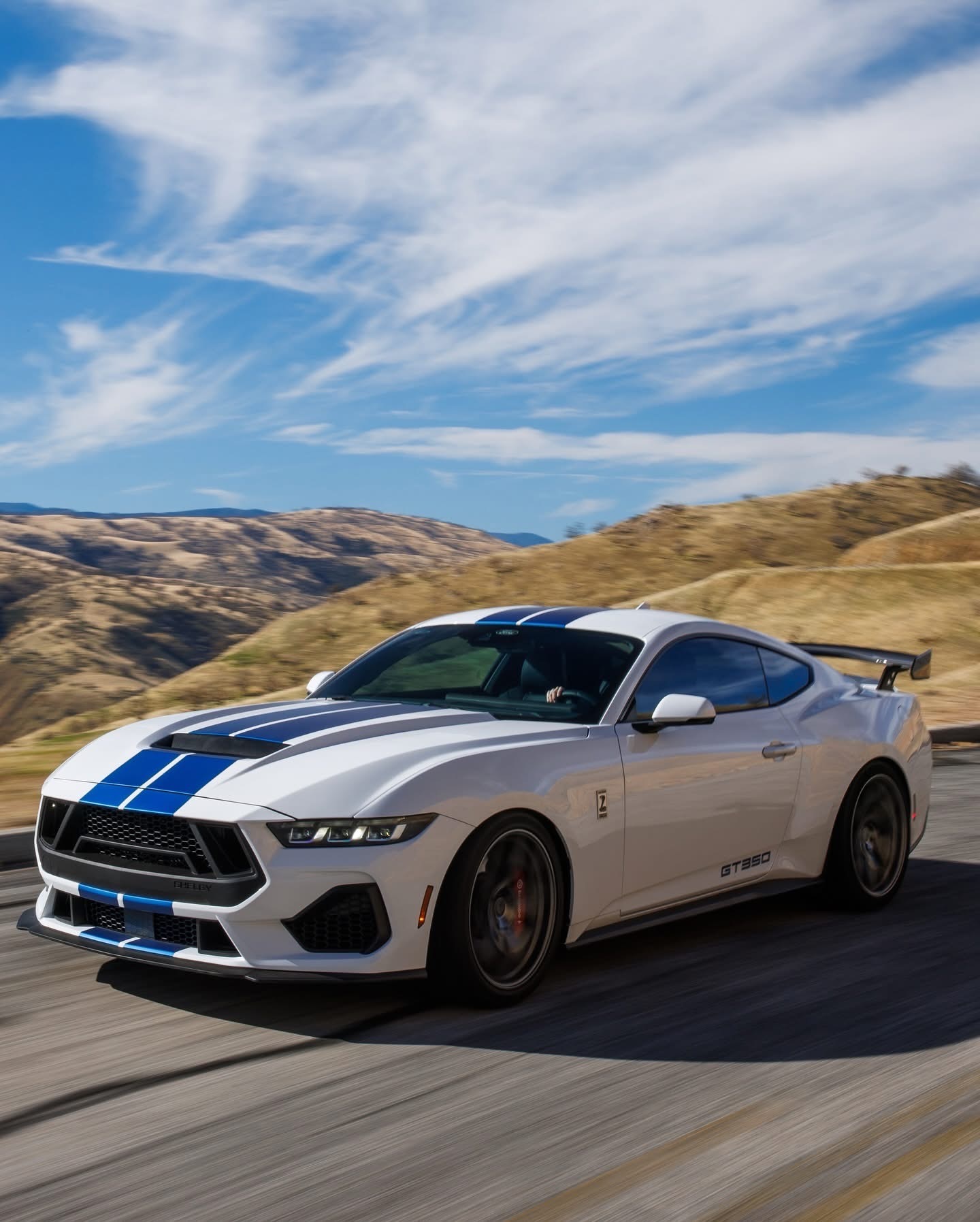 Shelby GT350 发布，可预定821匹机械增压或者 487匹自然吸气6速