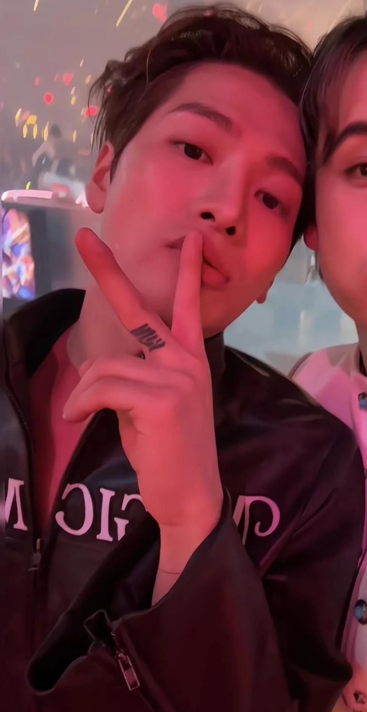 jacksonwang 王嘉尔 magicman2