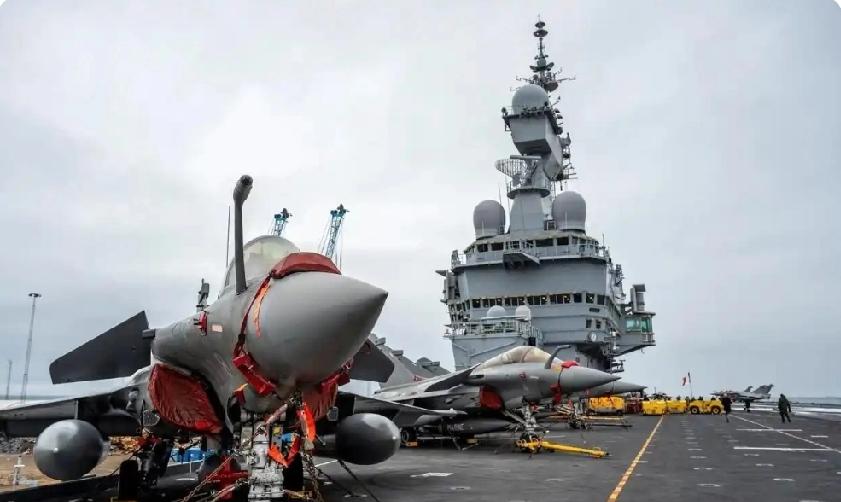 看马克龙的反应，觉得这件事是真的！美国战争研究所3月3日爆料称，70名法国军人在