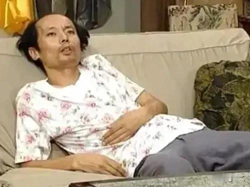 多少存款才可以彻底躺平呢？

1、存款5万元（年利息：950元）

2、存款10