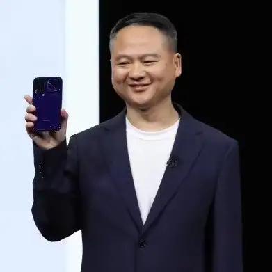 小米18 Pro Max正式登场，8500mAh金沙江电池把充电宝装进手机
 