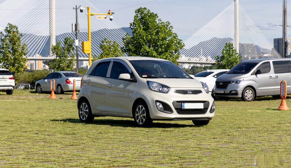 【韩国最火的二手车，你知道是谁吗？】2024年韩国最火的二手车，是起亚morni