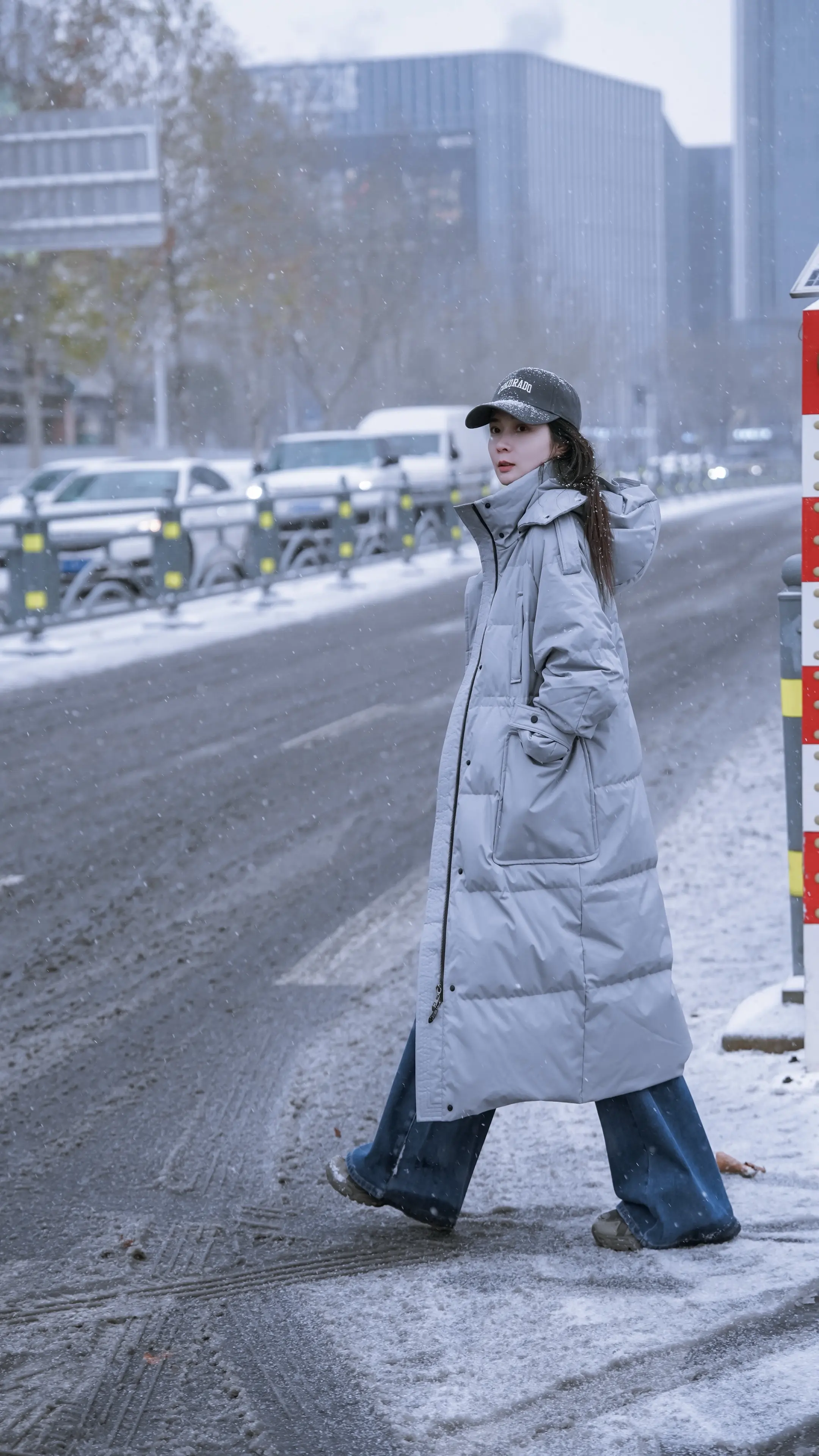 成长如抽筋剥皮般疼，直到后来再也无法用言语说出心中的苦楚!！