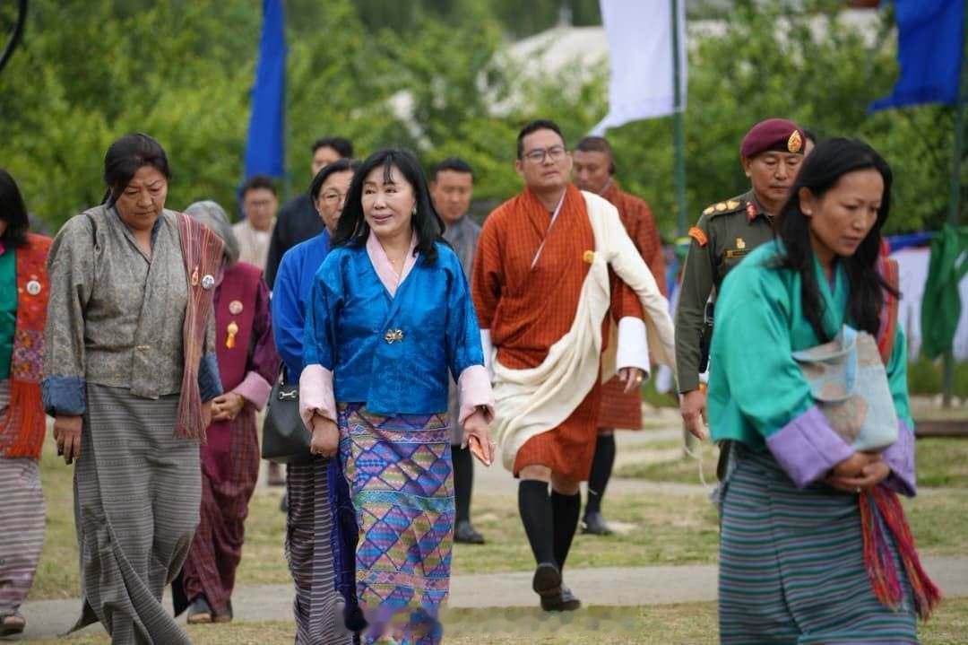 王室王室不丹王室 2026年5月30日，县长大妈基金会庆典的第二天，这次耀祖没来