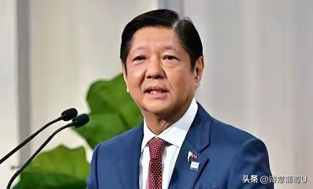 午夜零点刚过，巴士海峡突然变得异常安静——满载货物的260艘商船一下子没了踪影，